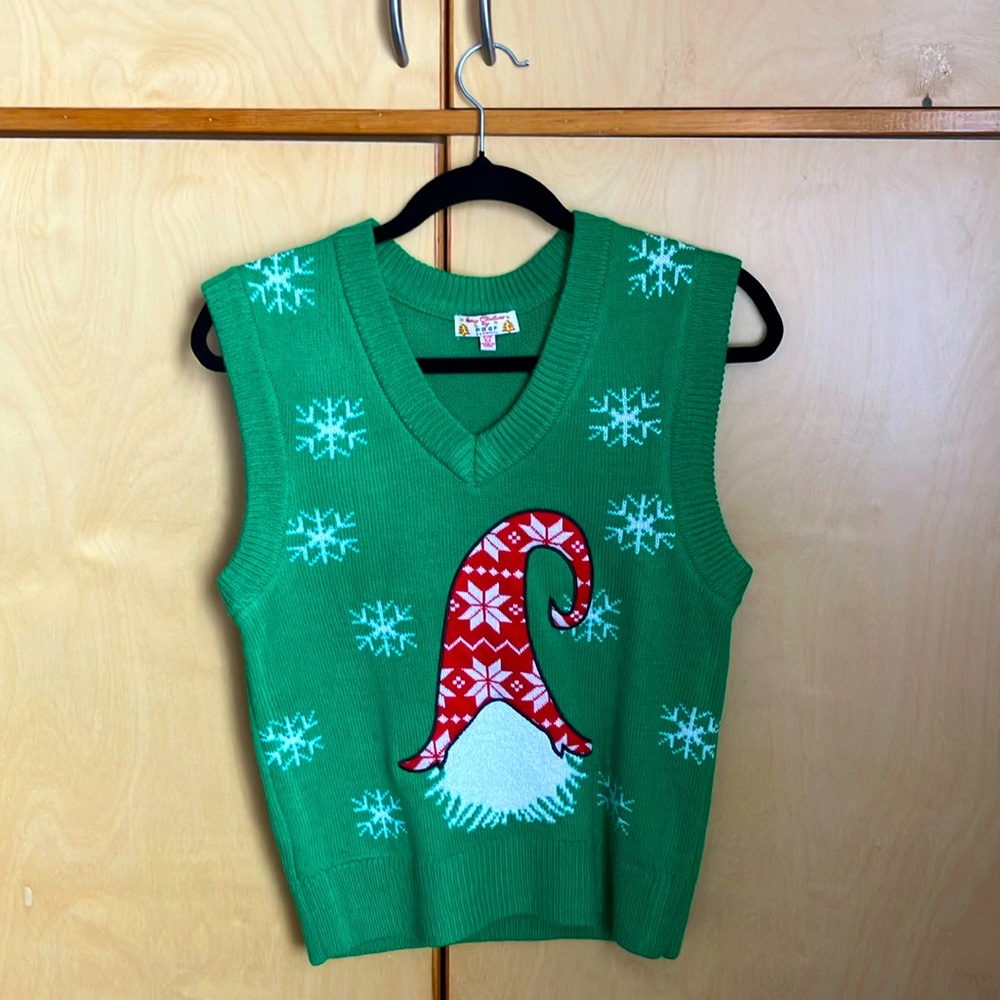 Cute Green Christmas Sweater! Great for parties and holiday fun!